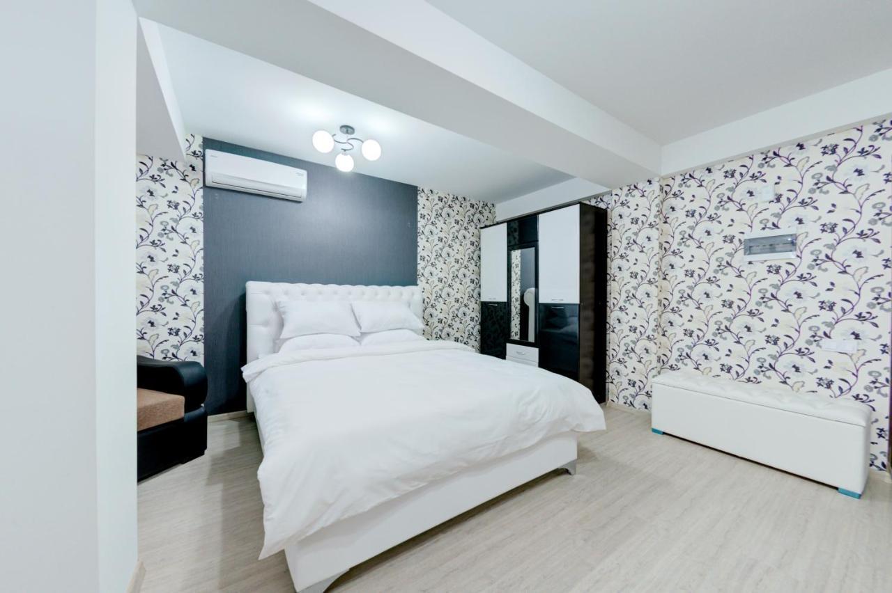 Catherine Hotel คีชีเนา ภายนอก รูปภาพ